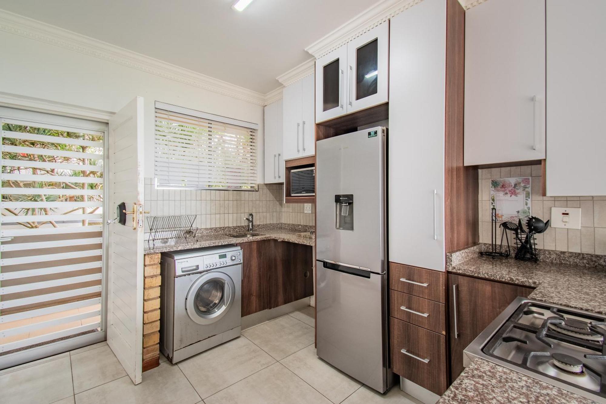 Apartamento de 83 m² en Umdloti, con 3 habitación Exterior foto